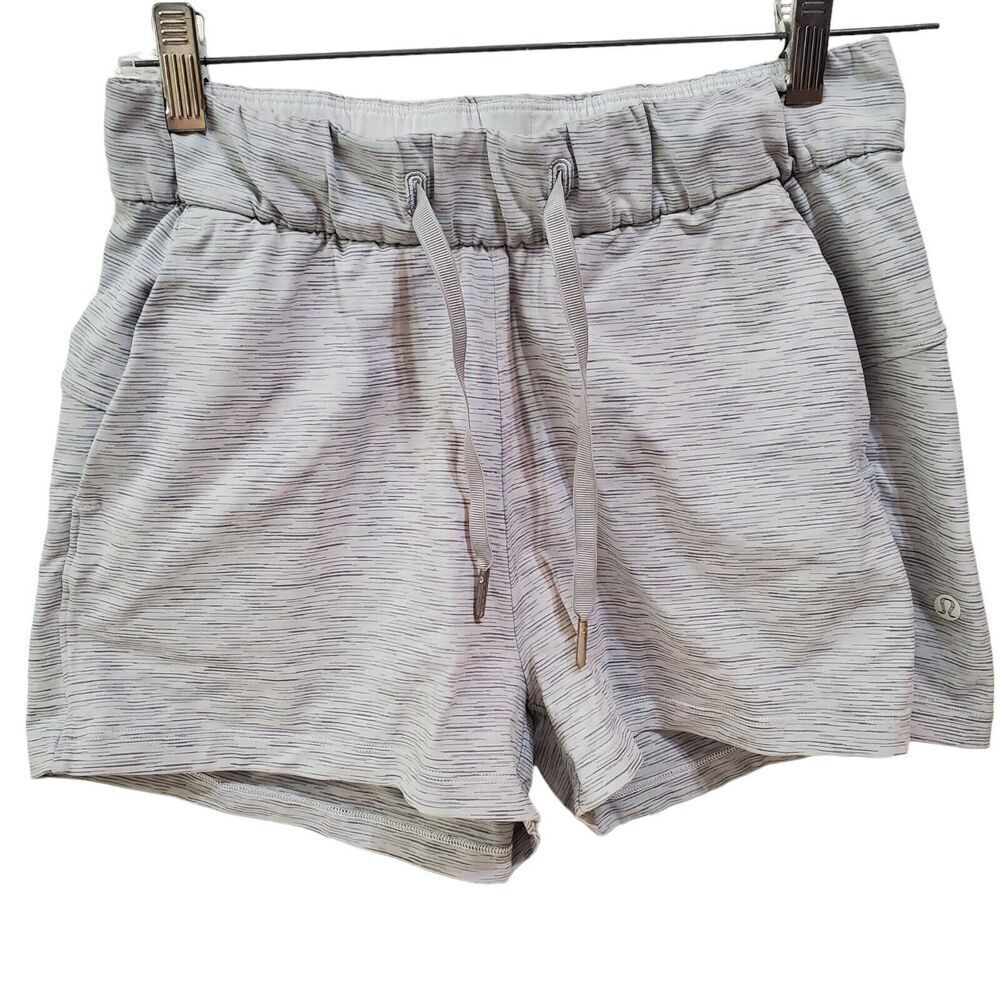 Lululemon On the Fly Shorts size 4 Gray Space Nimbus Women athletic beach travel